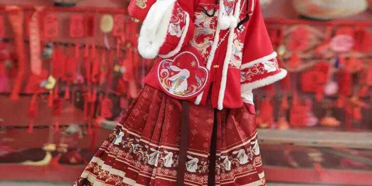 Chinese Hanfu: A History of Elegance and Tradition