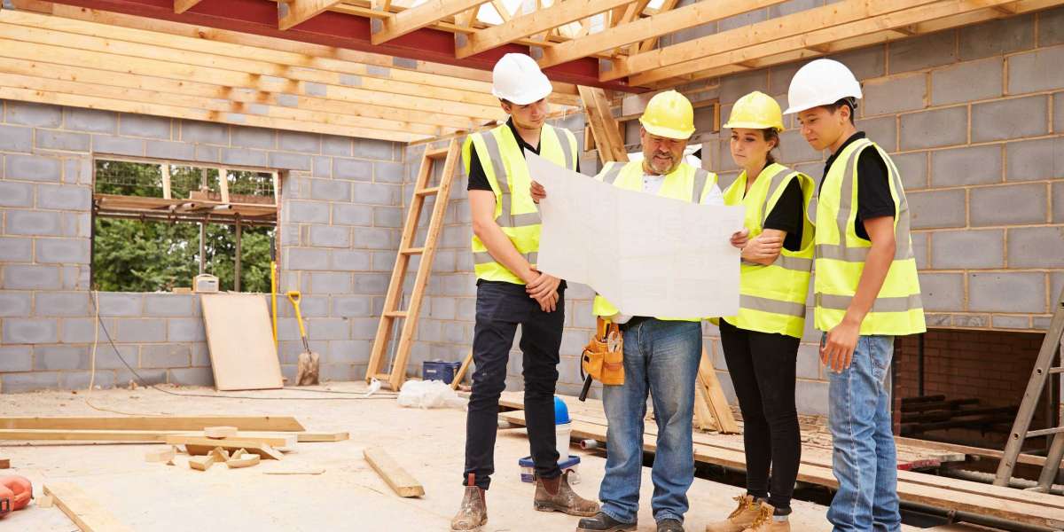 5 Common Mistakes to Avoid When Hiring House Builders