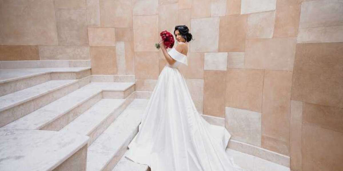 Exquisite Elegance: Finding Your Perfect Wedding Dress in Dubai with nurjbridal