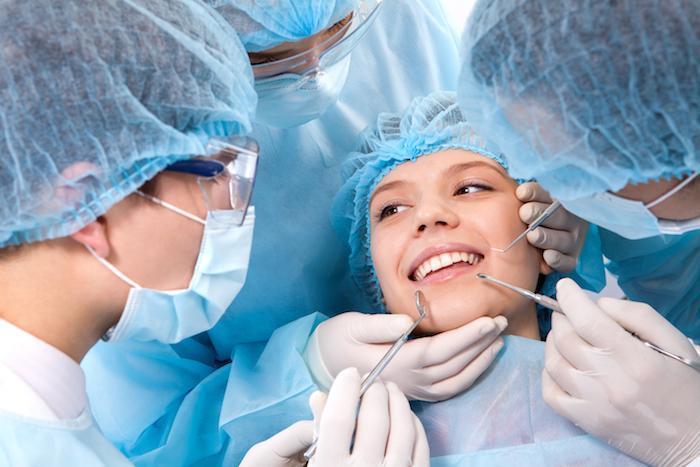 What to Expect from Your First Visit to a Charleston Oral Surgeon | Vipon