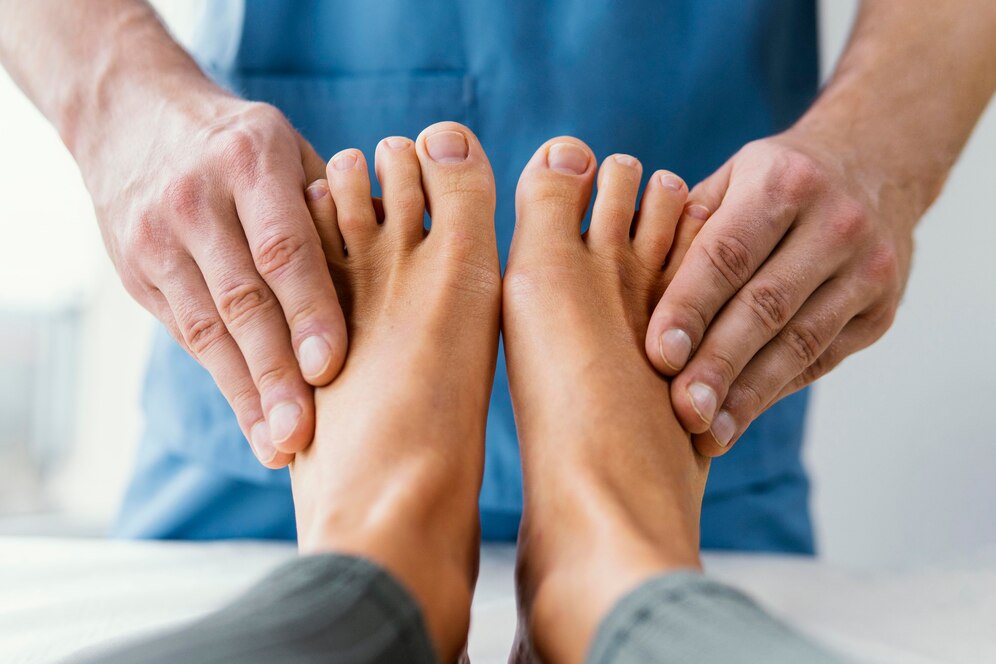 How The Best Podiatrists Diagnose And Treat Common Foot